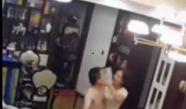最新爆料家暴男子视频播放,最新视频揭露男子残忍行径